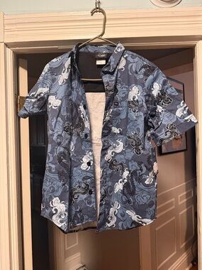 Men's Short-Sleeve Blue Wave-Print Button-Down Shirt